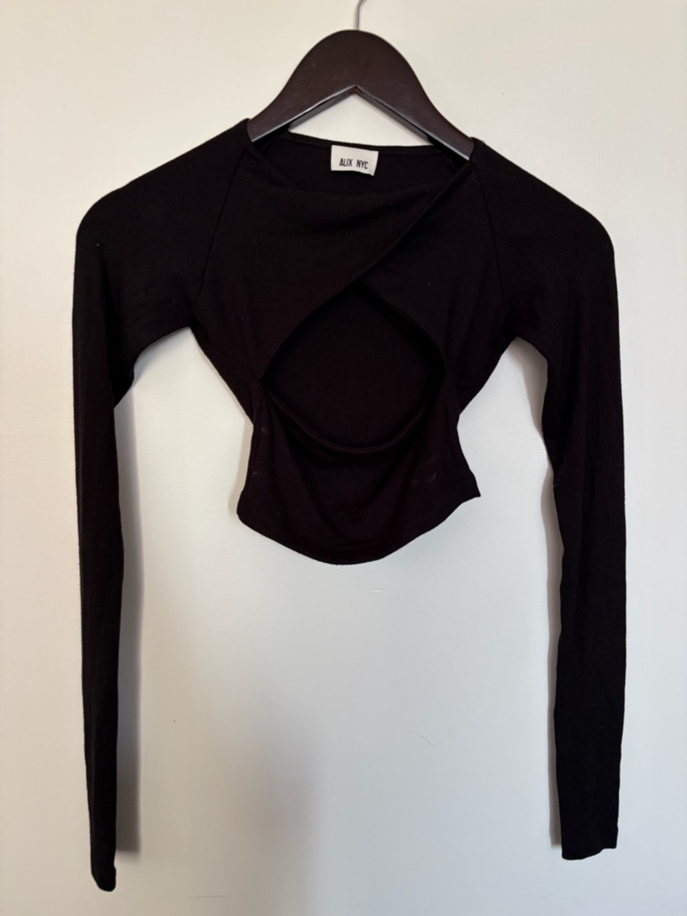ALIX NYC Black Long-Sleeve Cutout Crop Top - XS